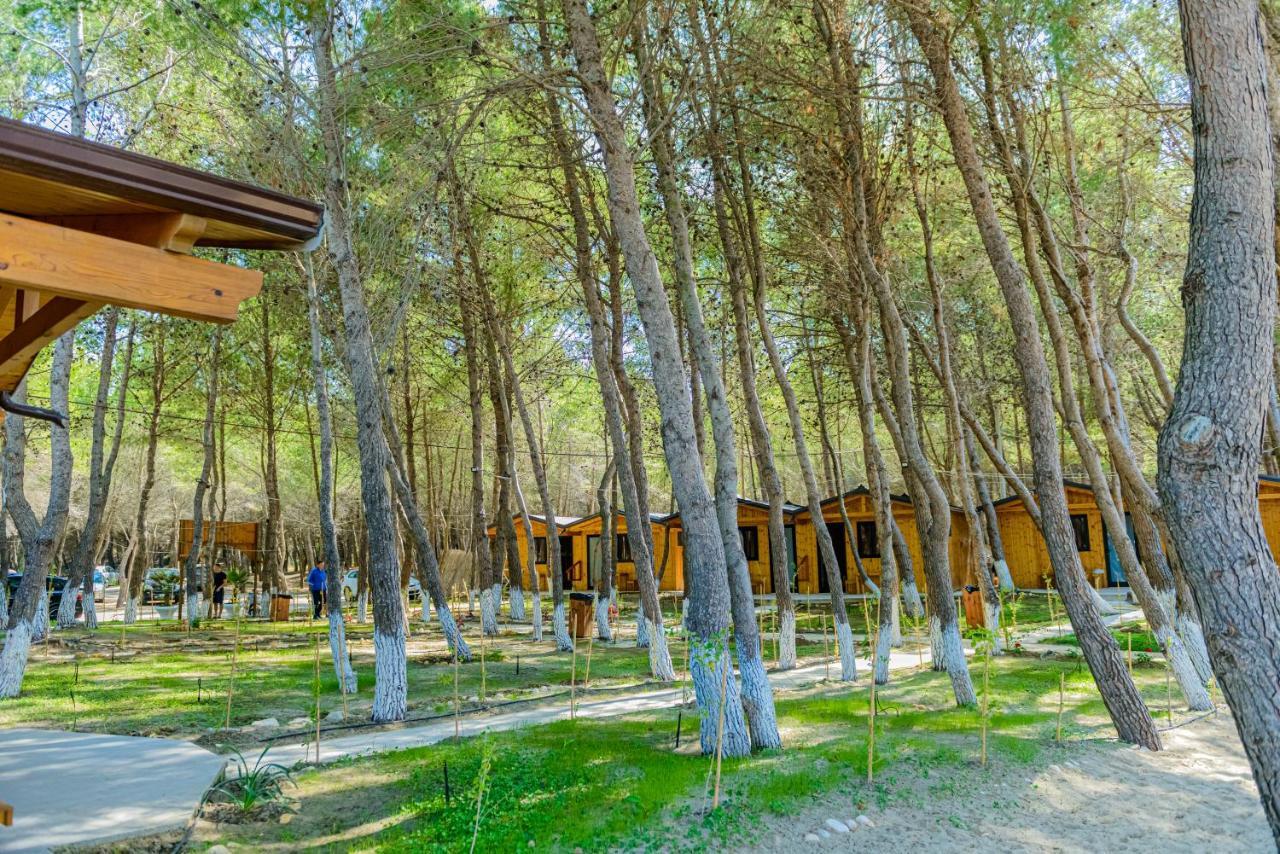 Ecuador Resort Zvernec Екстер'єр фото