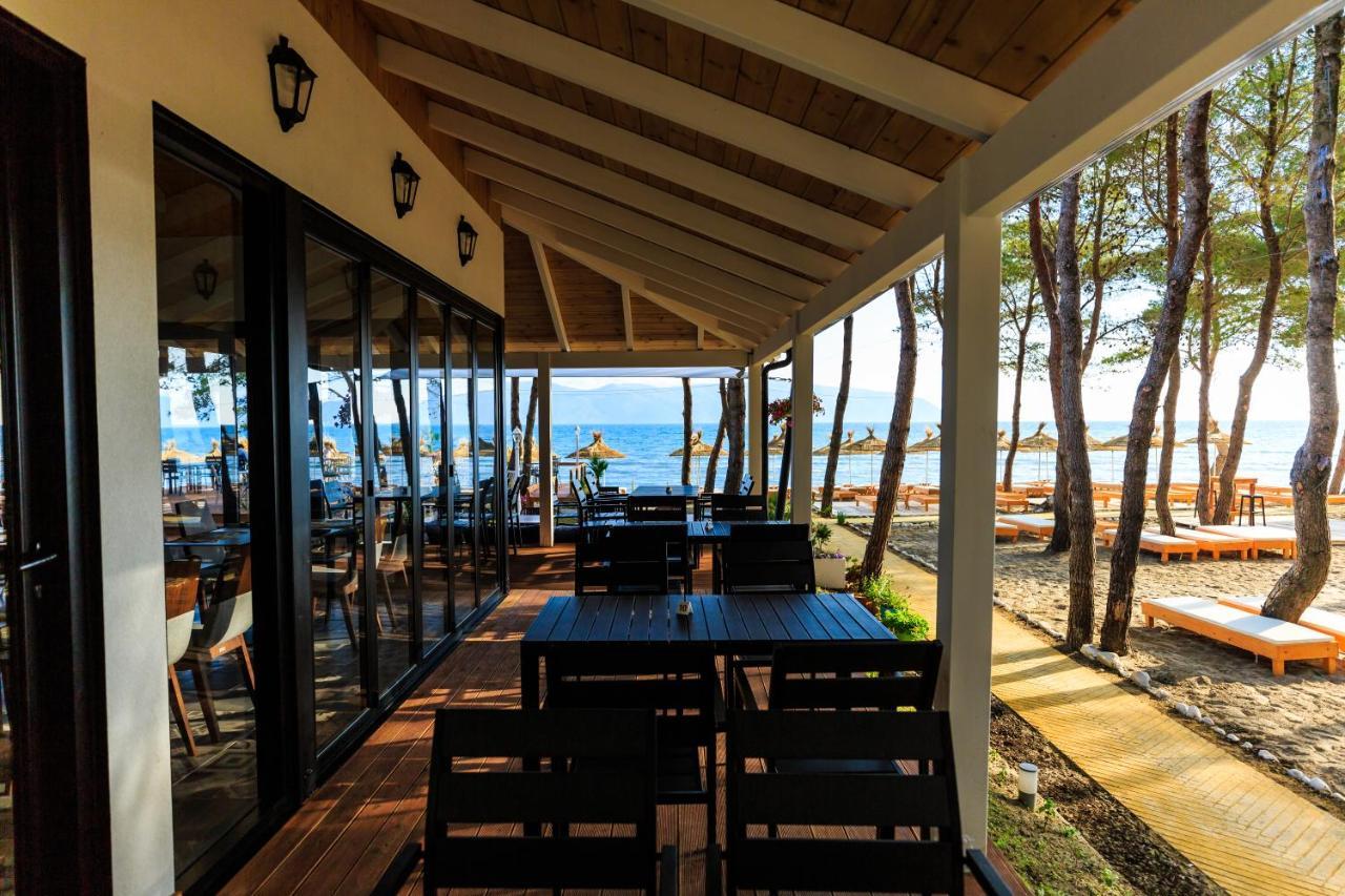 Ecuador Resort Zvernec Екстер'єр фото